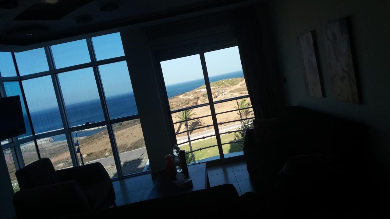 Fnideq Seaside Apartment Luaran gambar